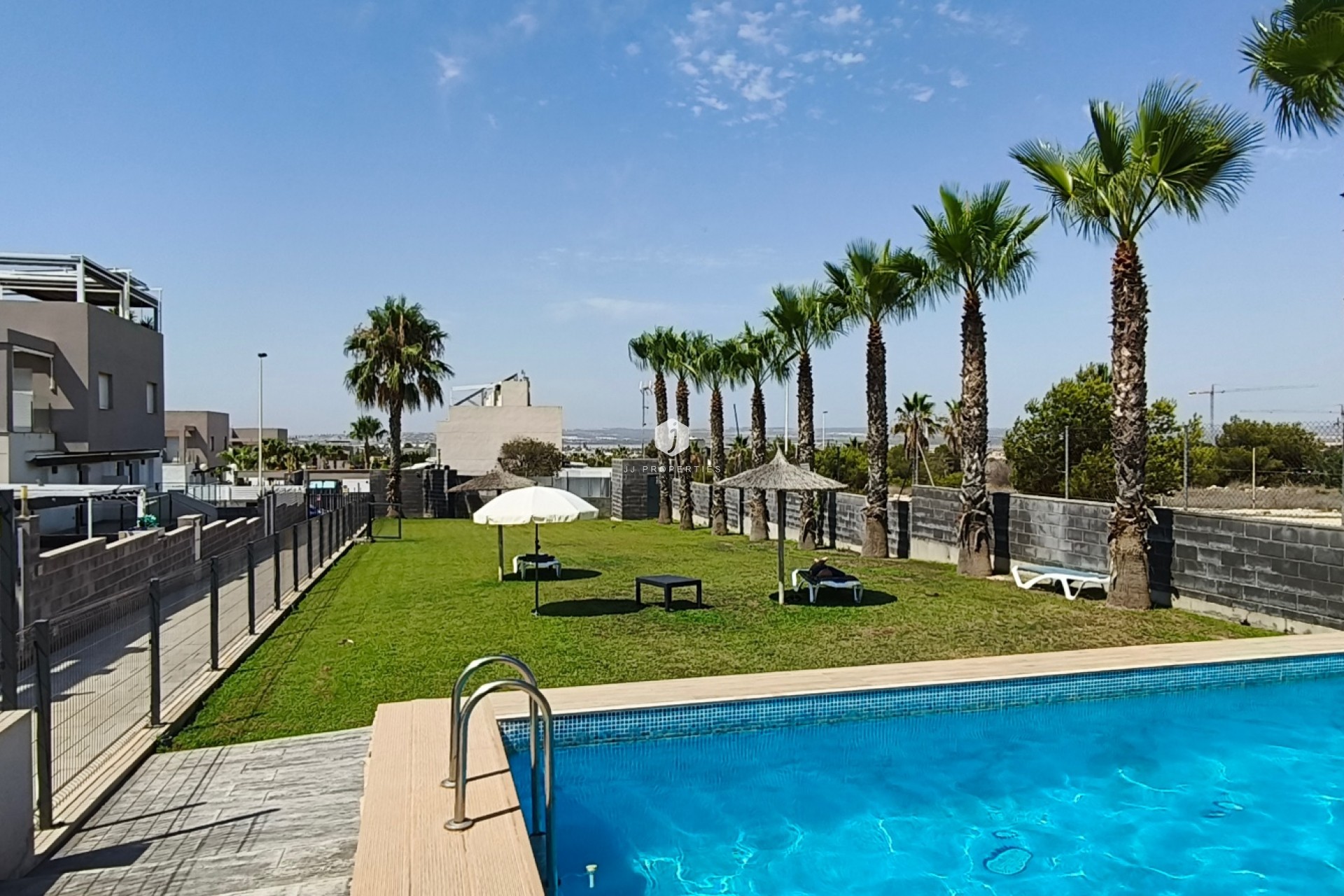 Tweedehands - Villa -
Torrevieja - Costa Blanca
