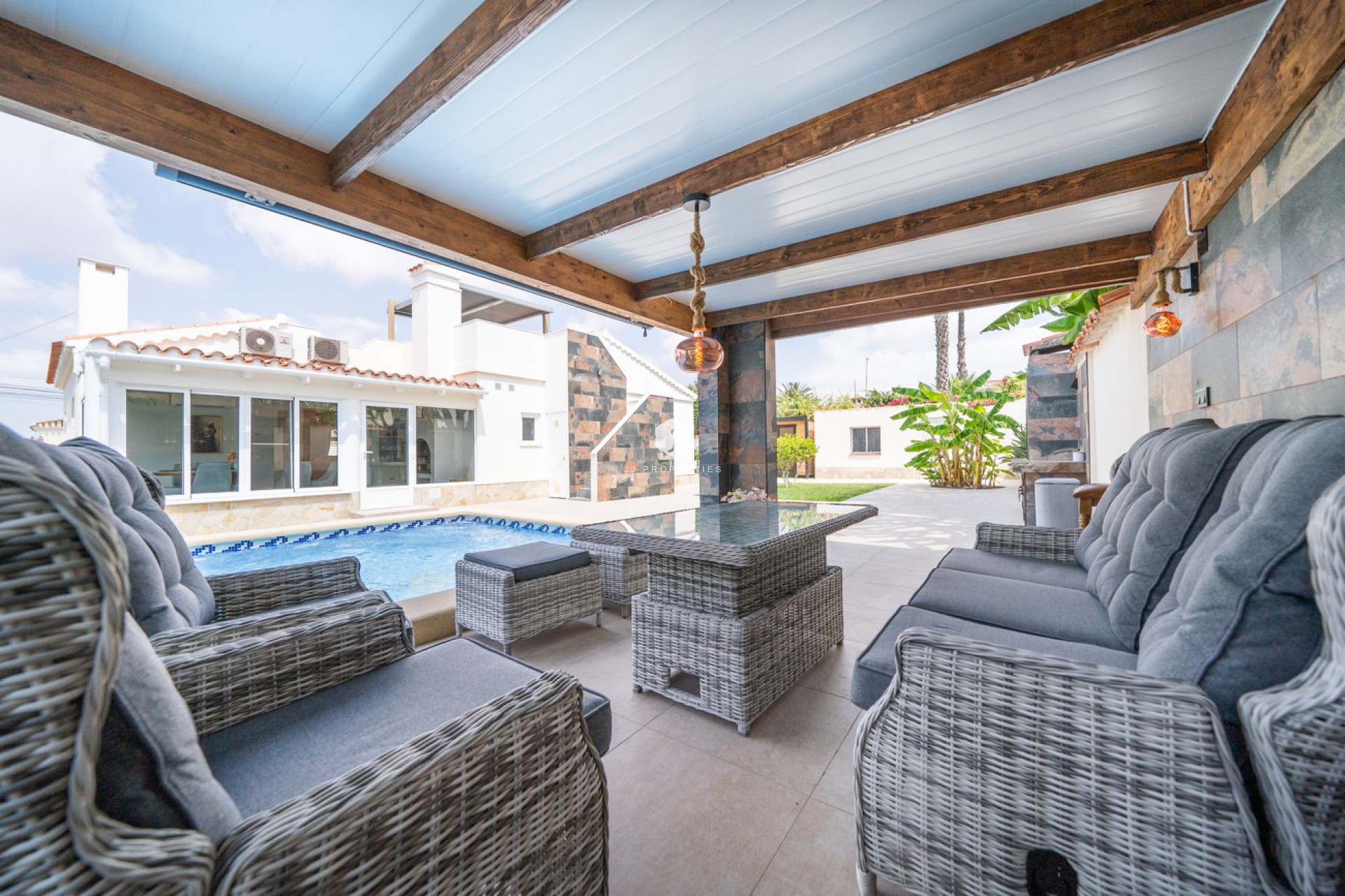 Tweedehands - Villa -
Torrevieja - Costa Blanca