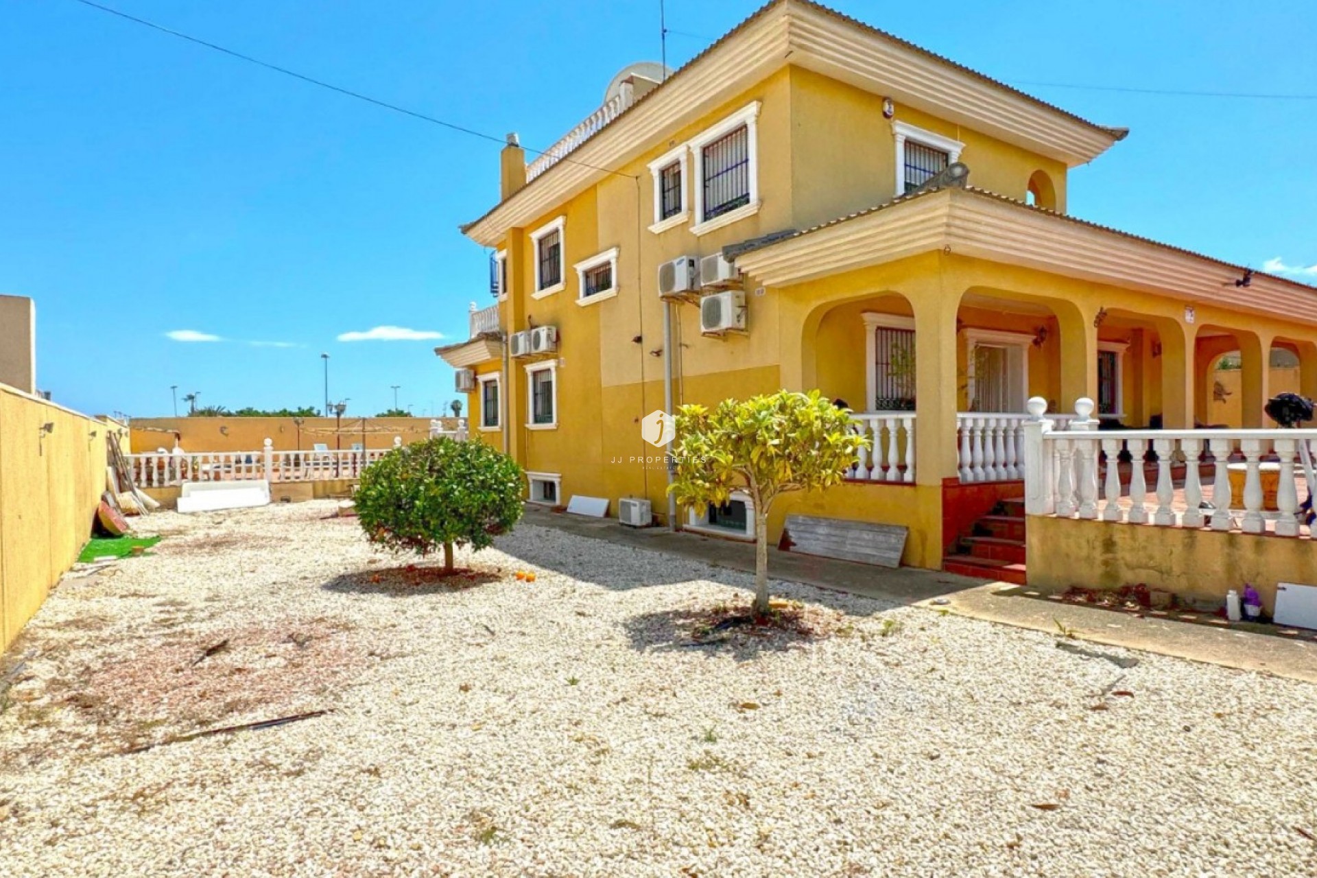 Tweedehands - Villa -
Torrevieja - Costa Blanca