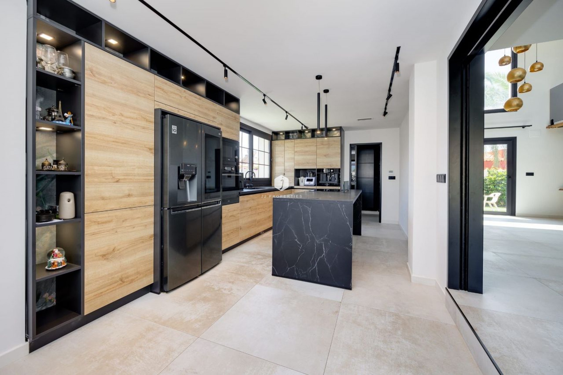 Tweedehands - Villa -
Torrevieja - Costa Blanca