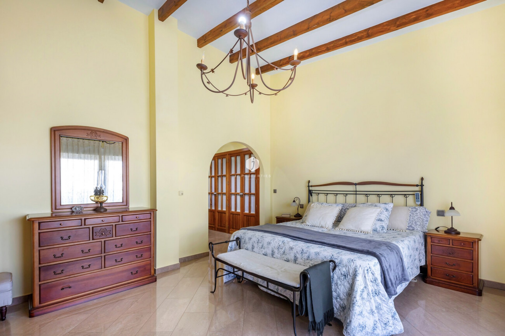 Tweedehands - Villa -
Torrevieja - Costa Blanca