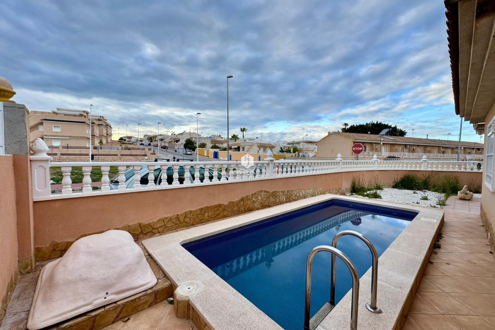 Tweedehands - Villa -
Torrevieja - Costa Blanca
