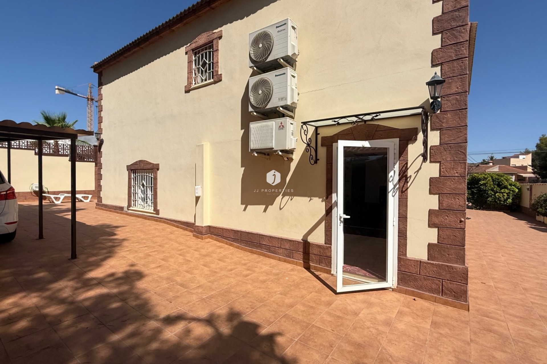 Tweedehands - Villa -
Torrevieja - Costa Blanca