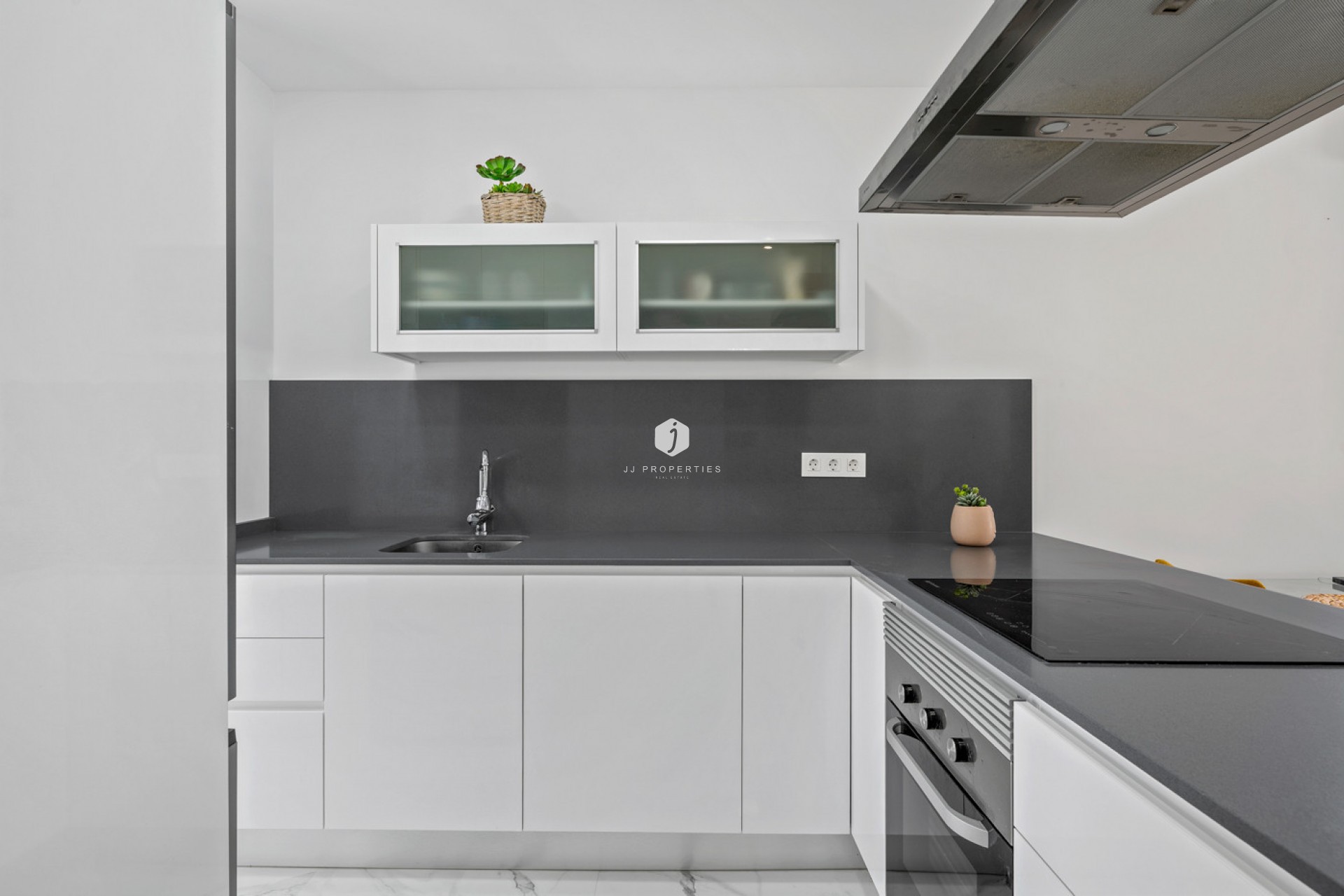 Tweedehands - Villa -
Torrevieja - Costa Blanca