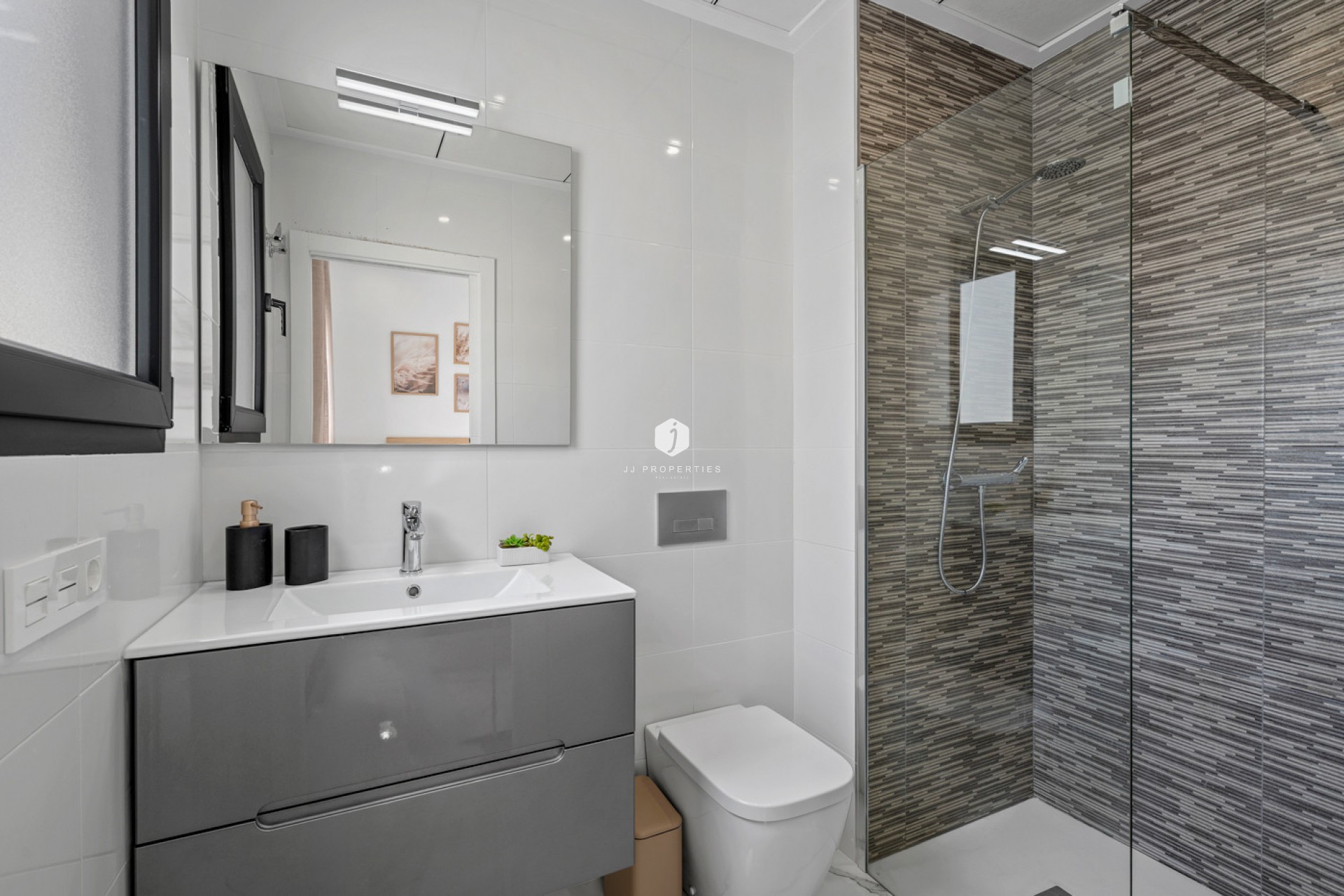 Tweedehands - Villa -
Torrevieja - Costa Blanca