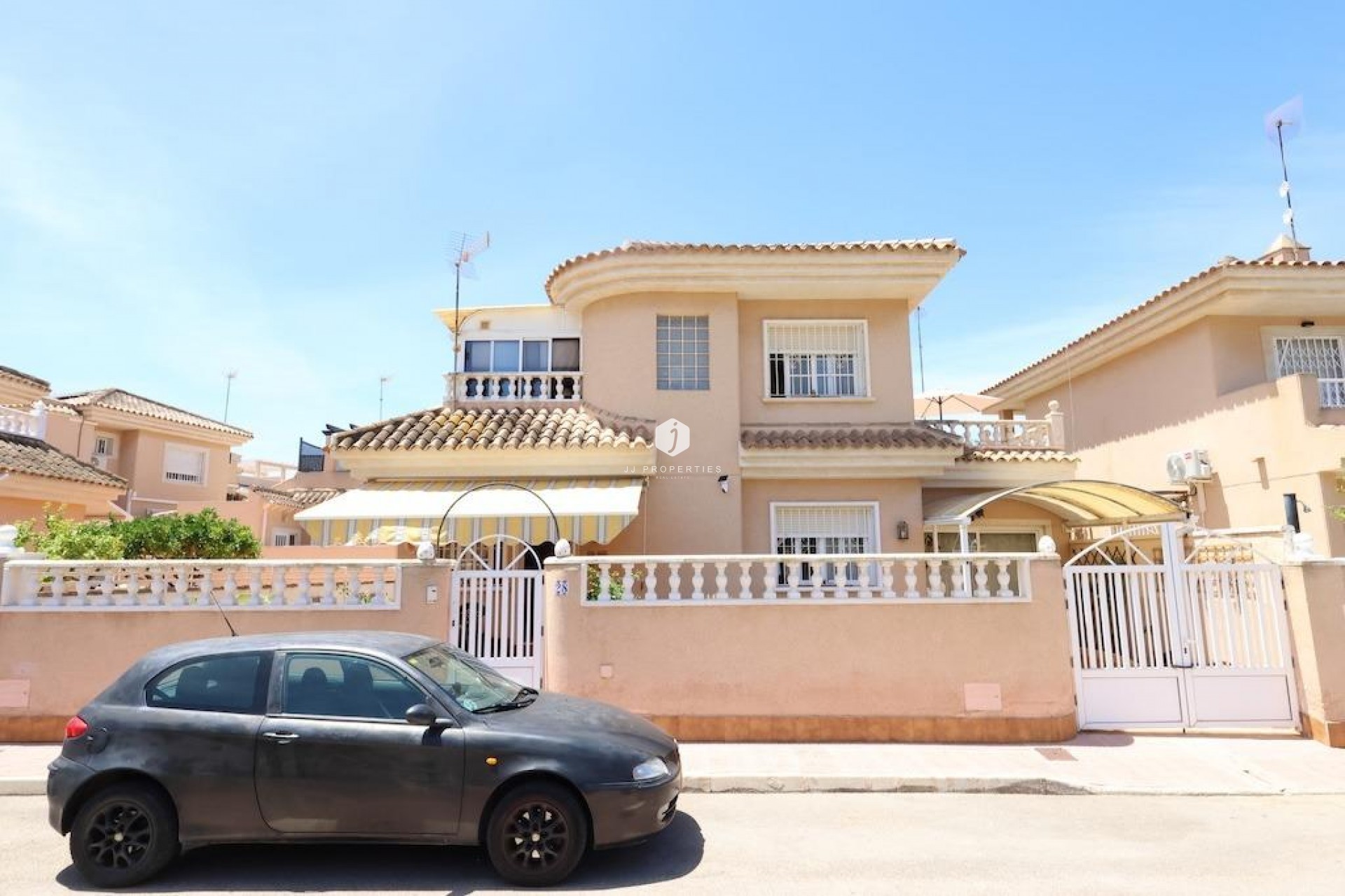 Tweedehands - Villa -
Torrevieja - Costa Blanca