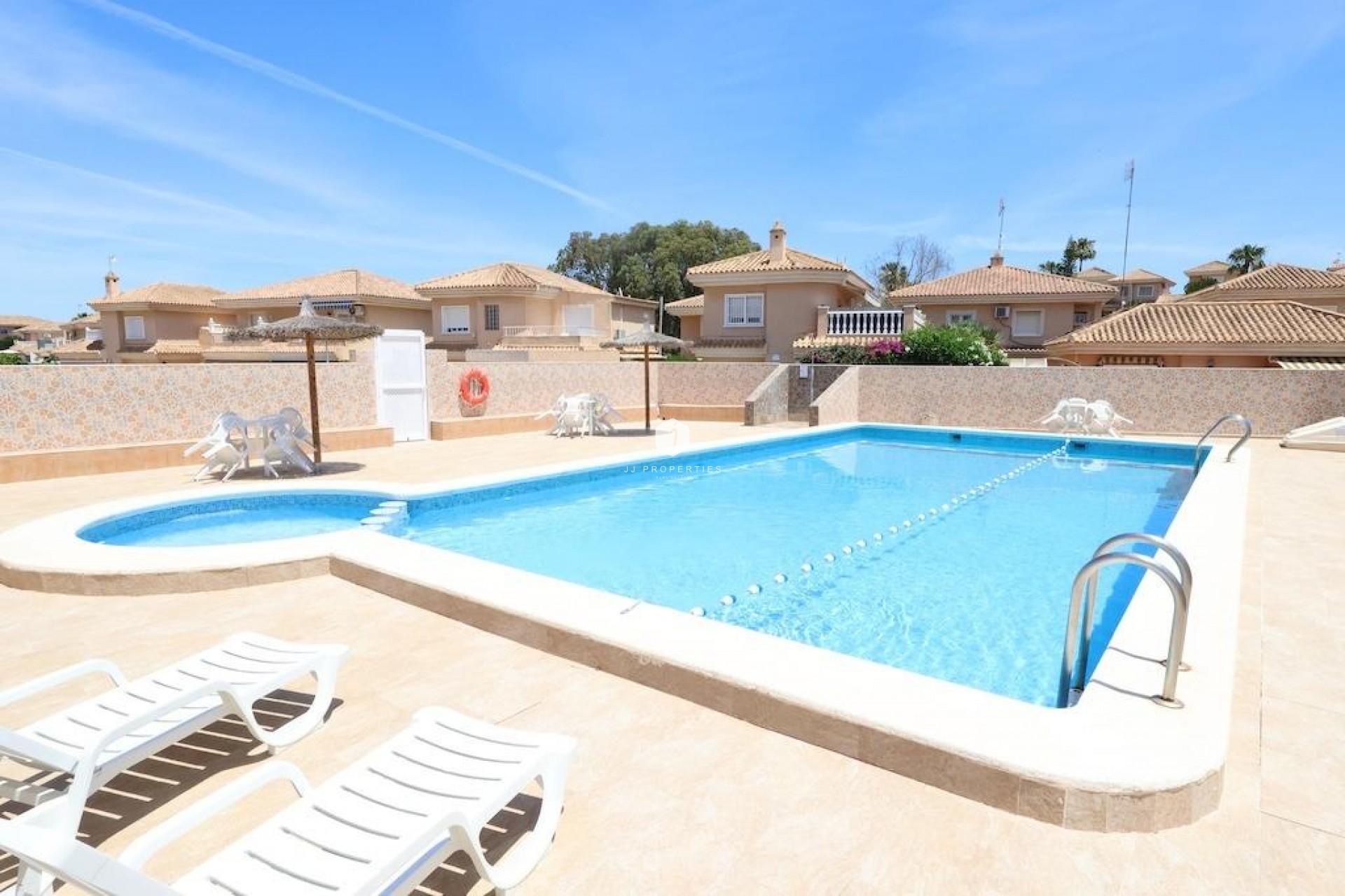 Tweedehands - Villa -
Torrevieja - Costa Blanca
