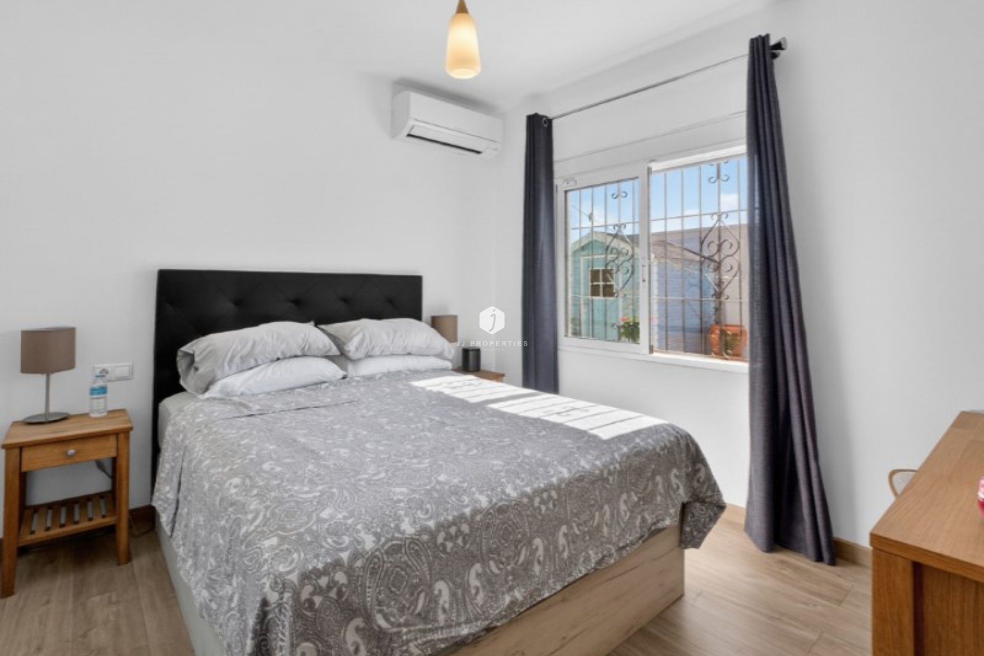 Tweedehands - Villa -
Torrevieja - Costa Blanca