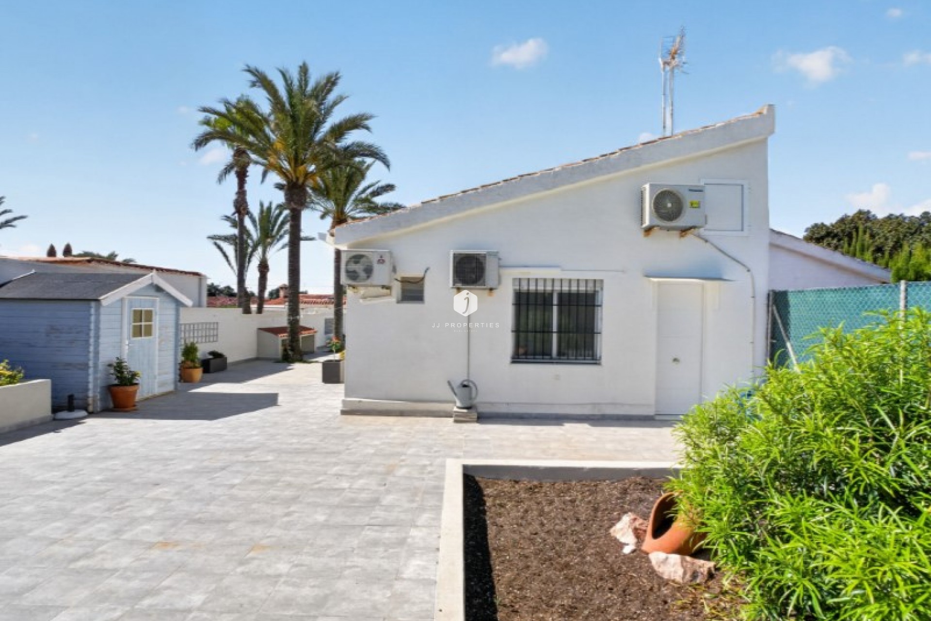Tweedehands - Villa -
Torrevieja - Costa Blanca