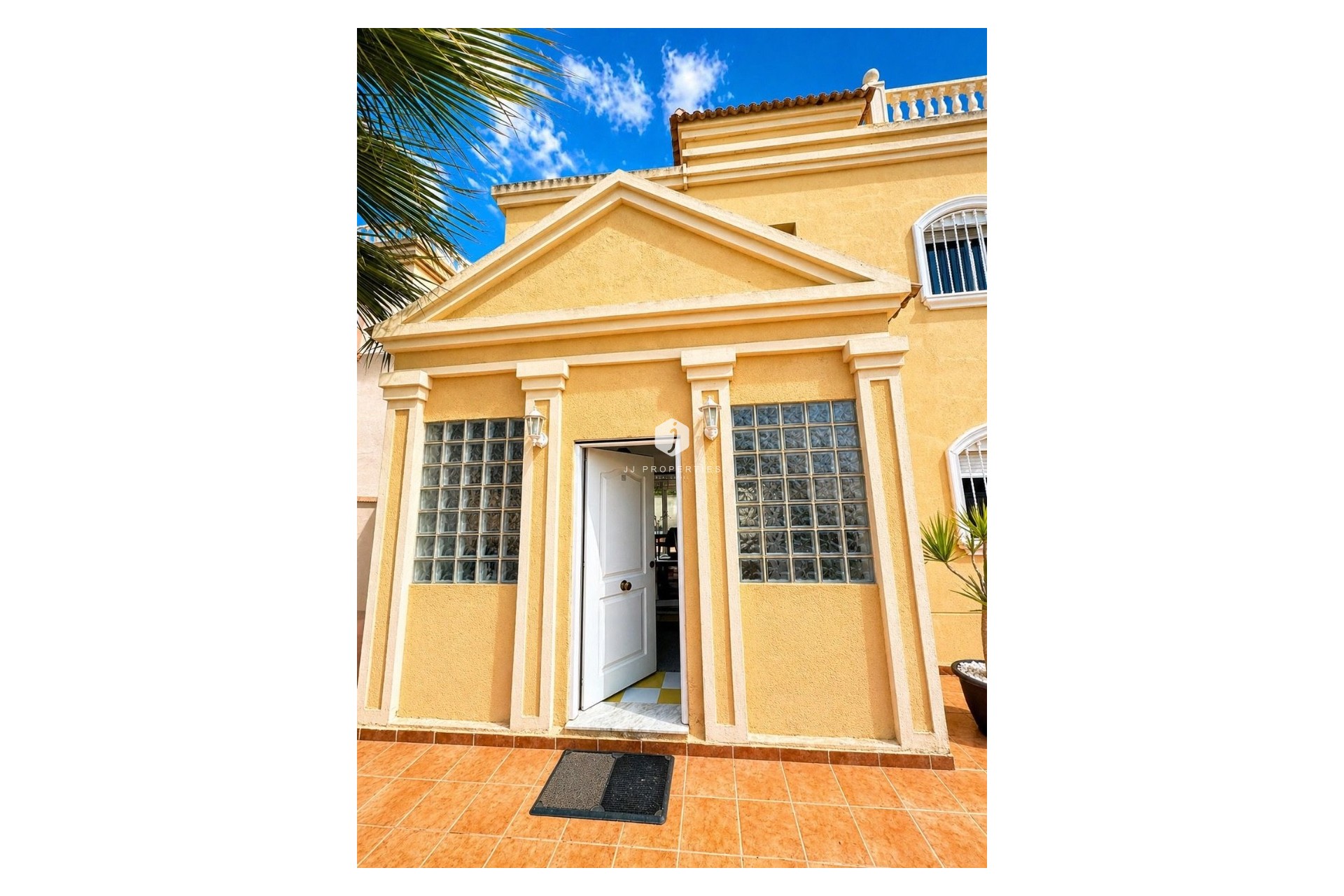 Tweedehands - Villa -
Torrevieja - Costa Blanca