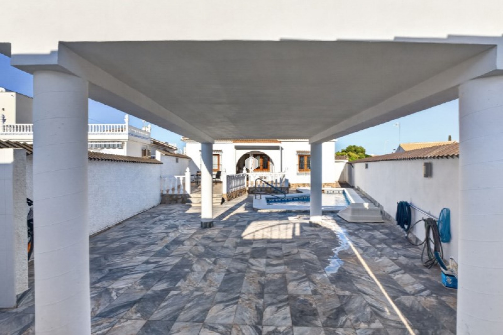 Tweedehands - Villa -
Torrevieja - Costa Blanca
