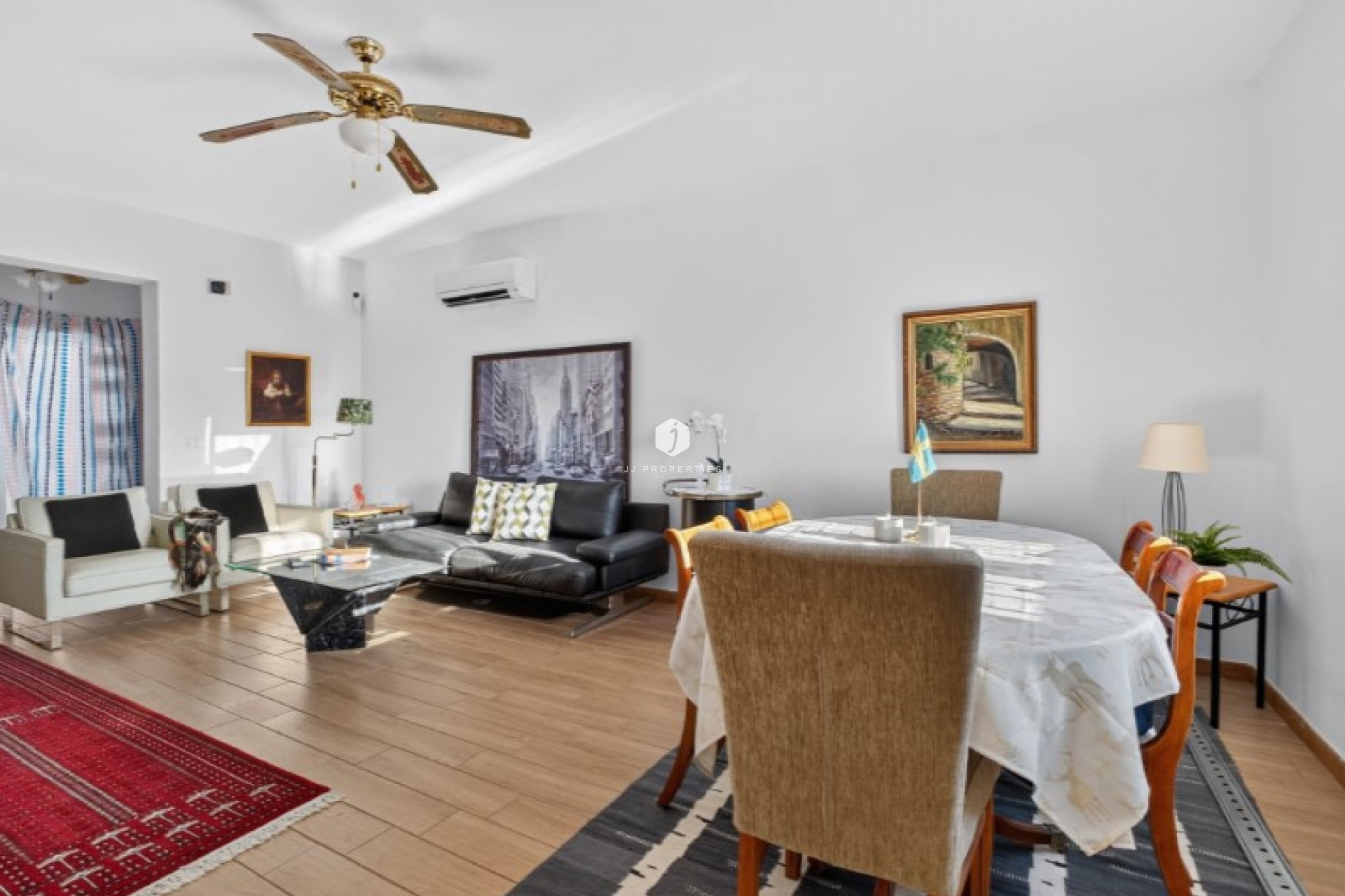 Tweedehands - Villa -
Torrevieja - Costa Blanca