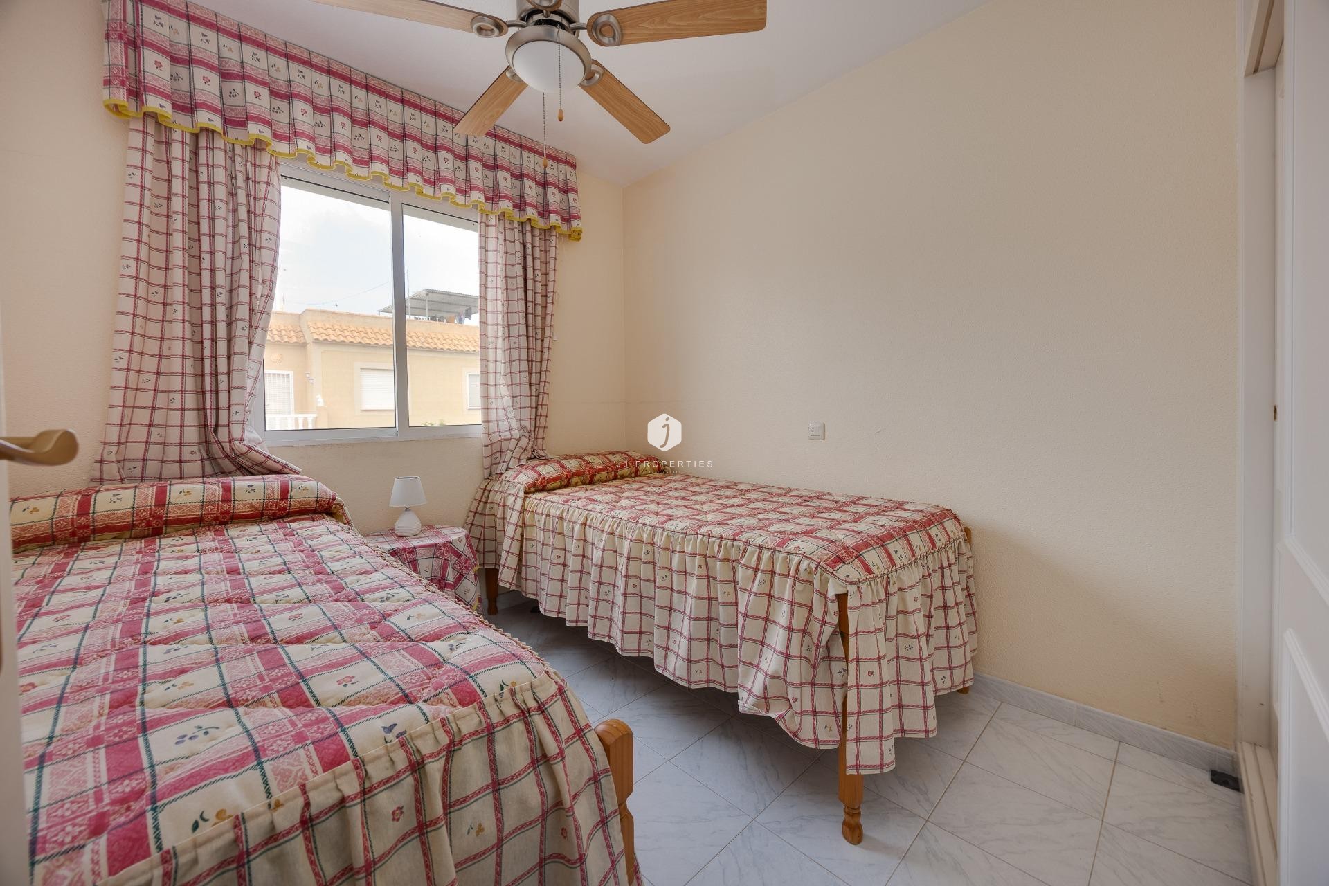 Tweedehands - Villa -
Torrevieja - El Limonar