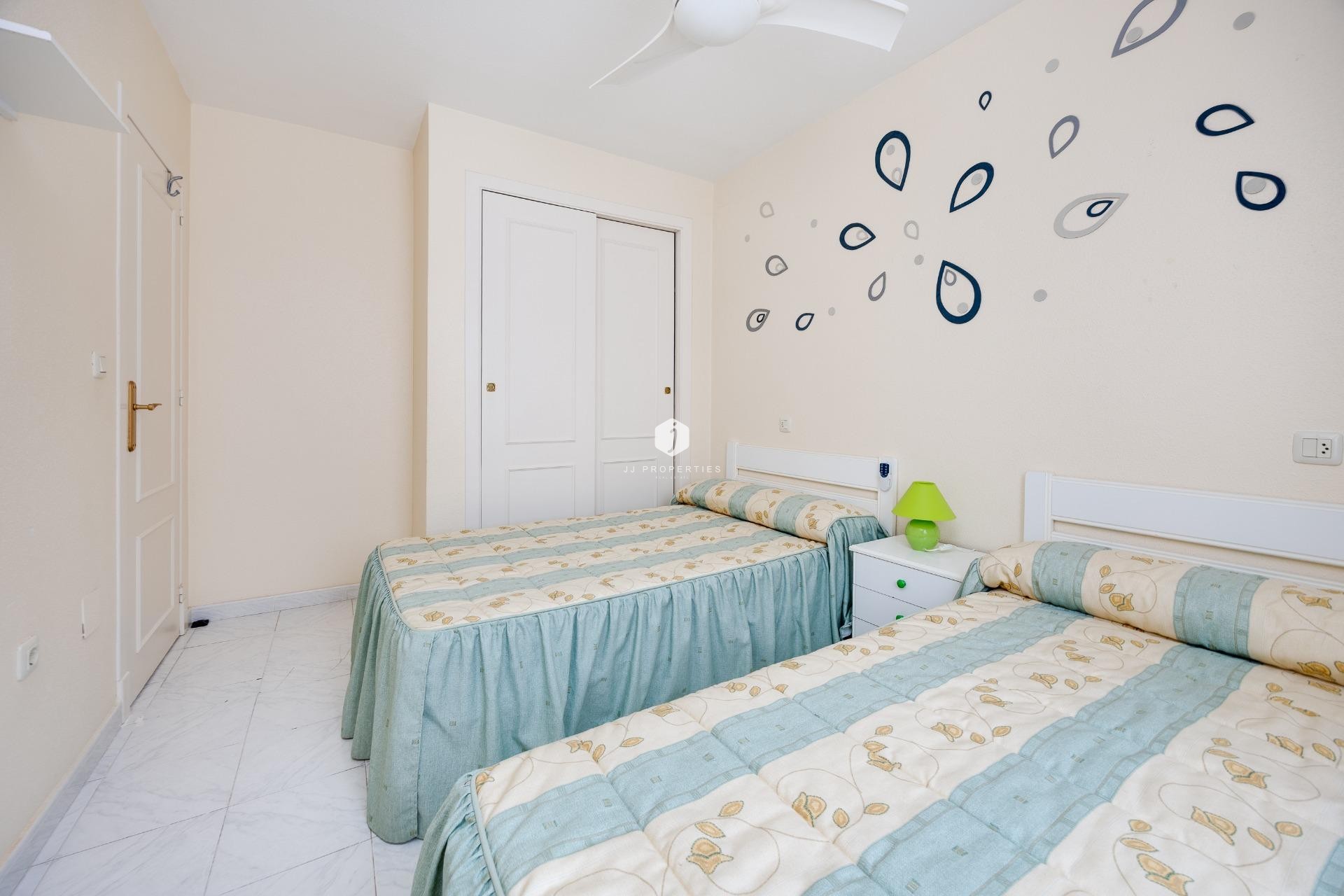 Tweedehands - Villa -
Torrevieja - El Limonar