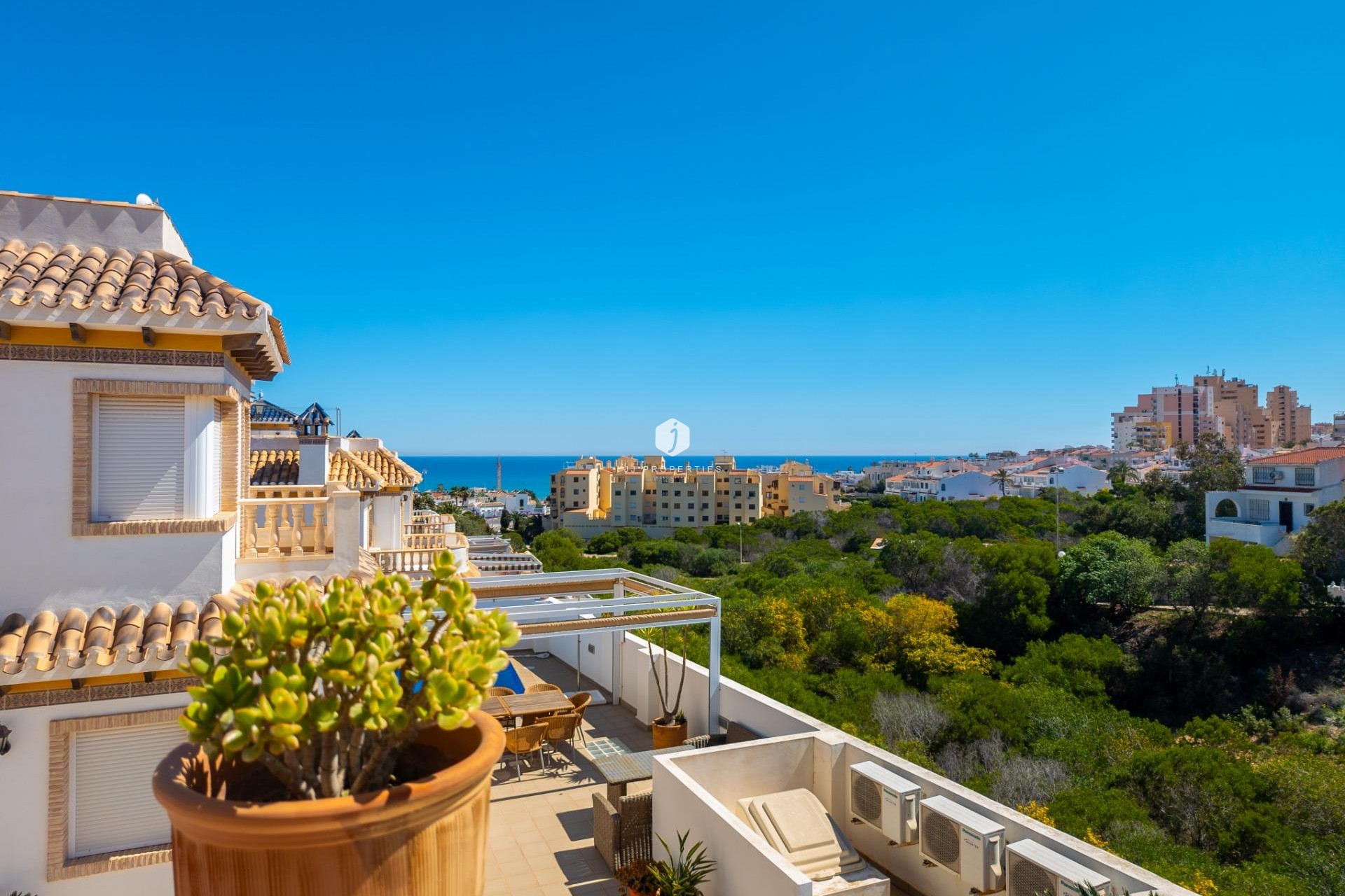 Tweedehands - Villa -
Torrevieja - La Mata