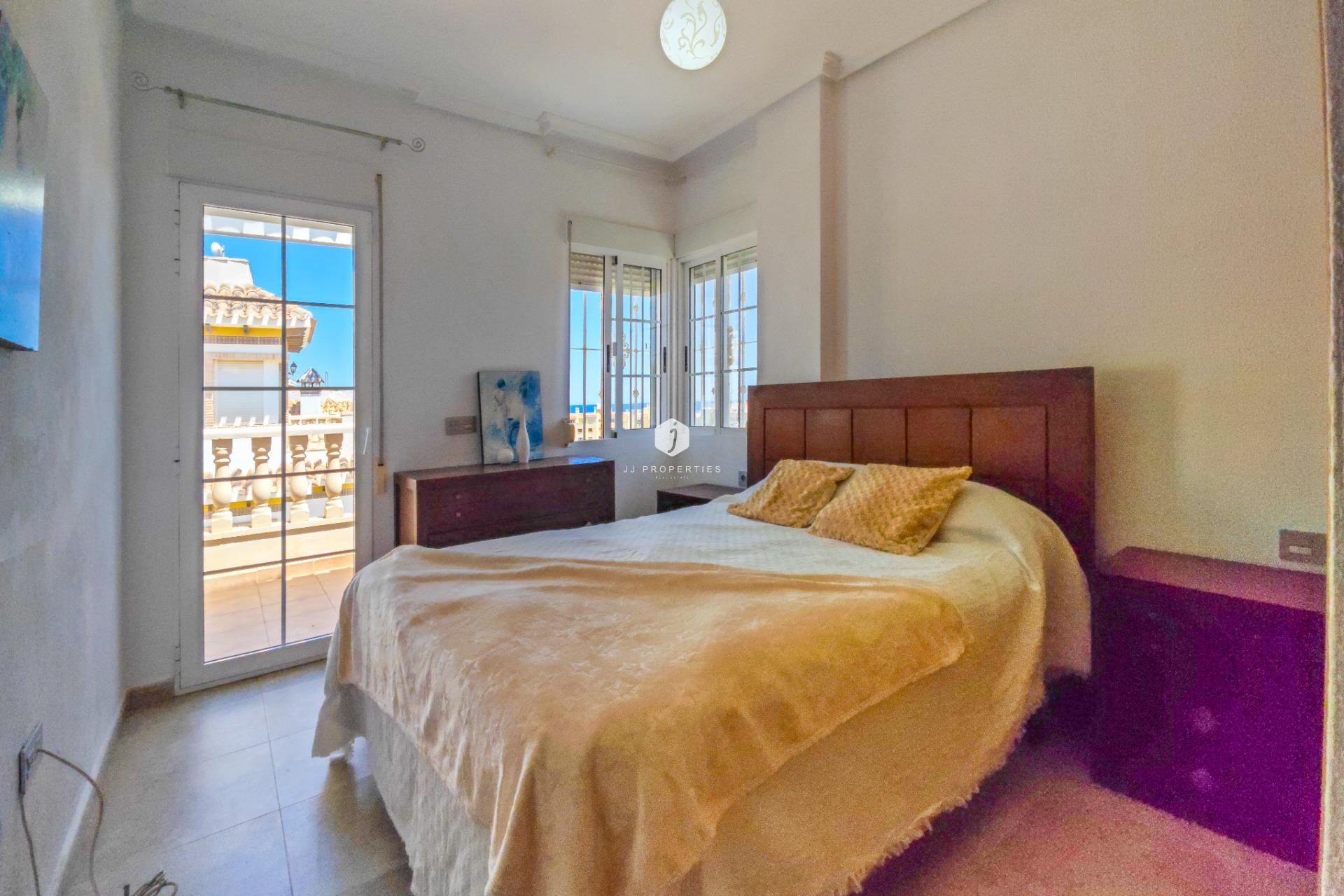 Tweedehands - Villa -
Torrevieja - La Mata