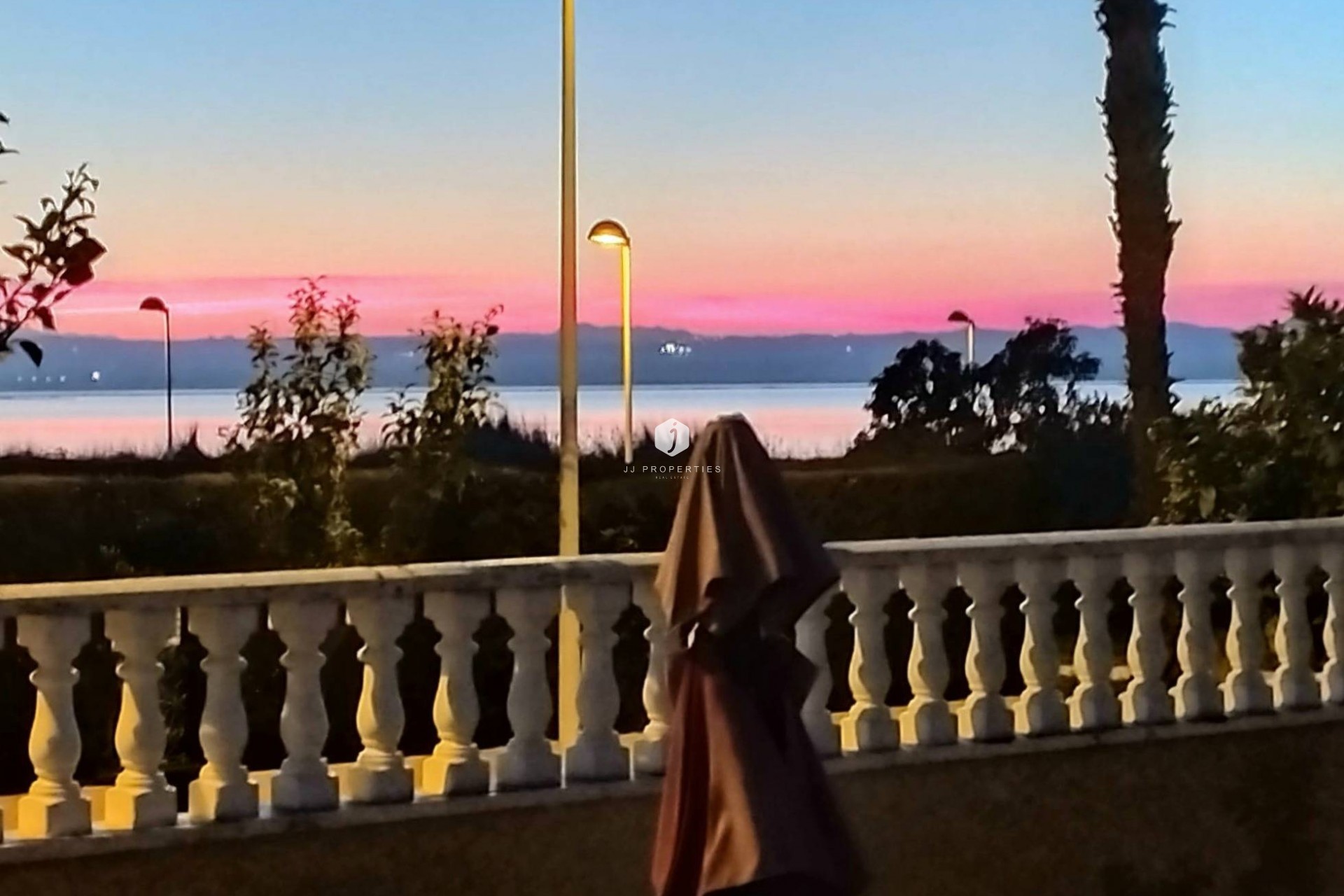 Tweedehands - Villa -
Torrevieja - La Siesta - El Salado - Torreta