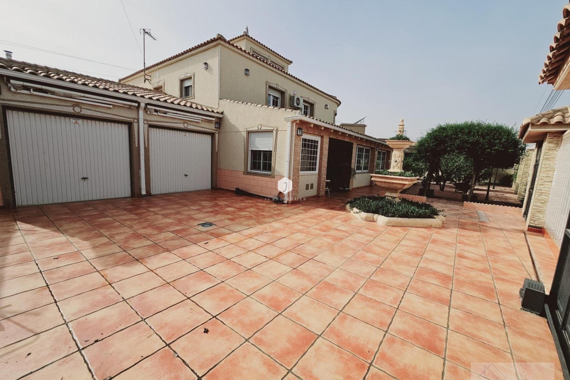 Tweedehands - Villa -
Torrevieja - La Siesta - El Salado - Torreta