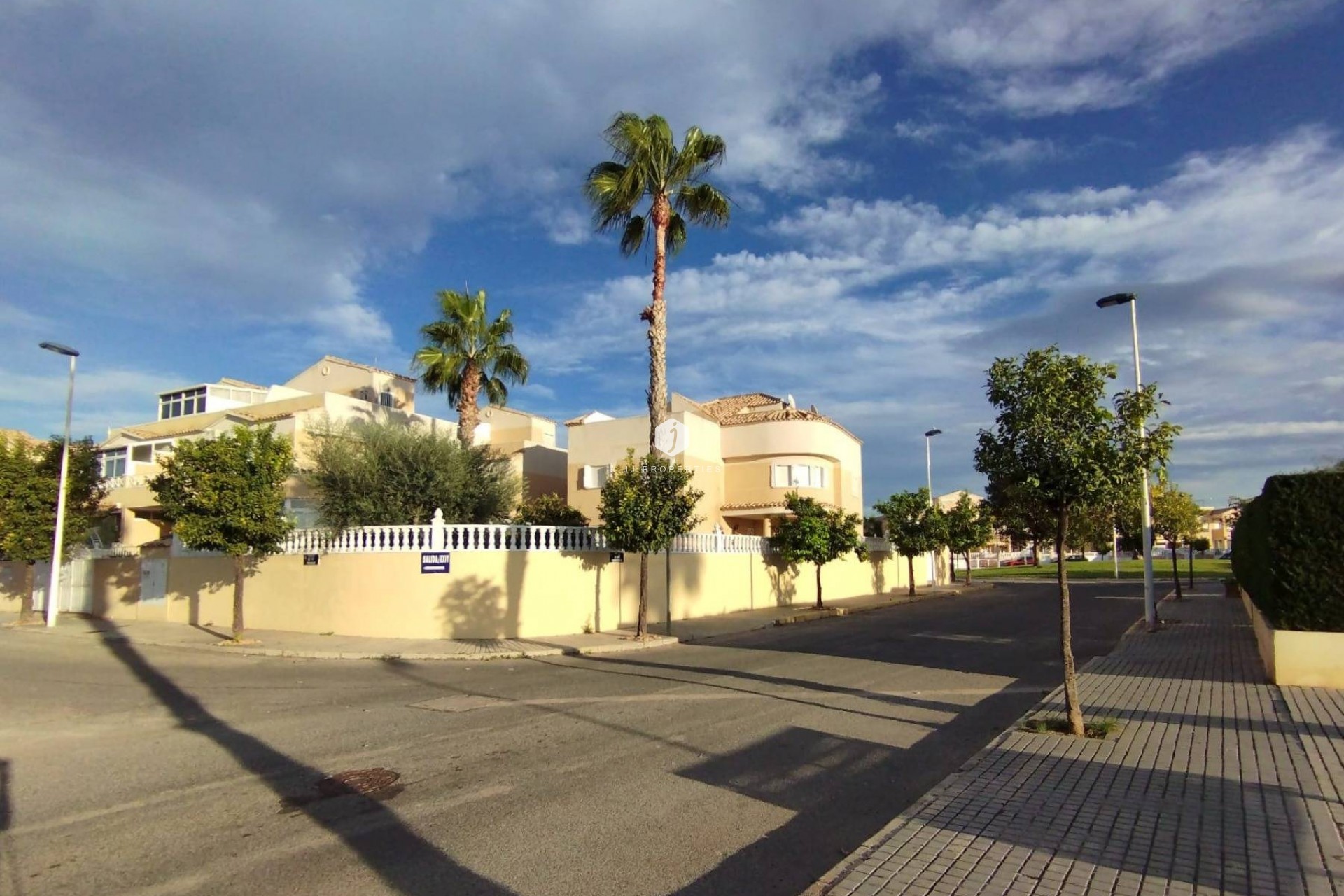 Tweedehands - Villa -
Torrevieja - La Siesta - El Salado - Torreta