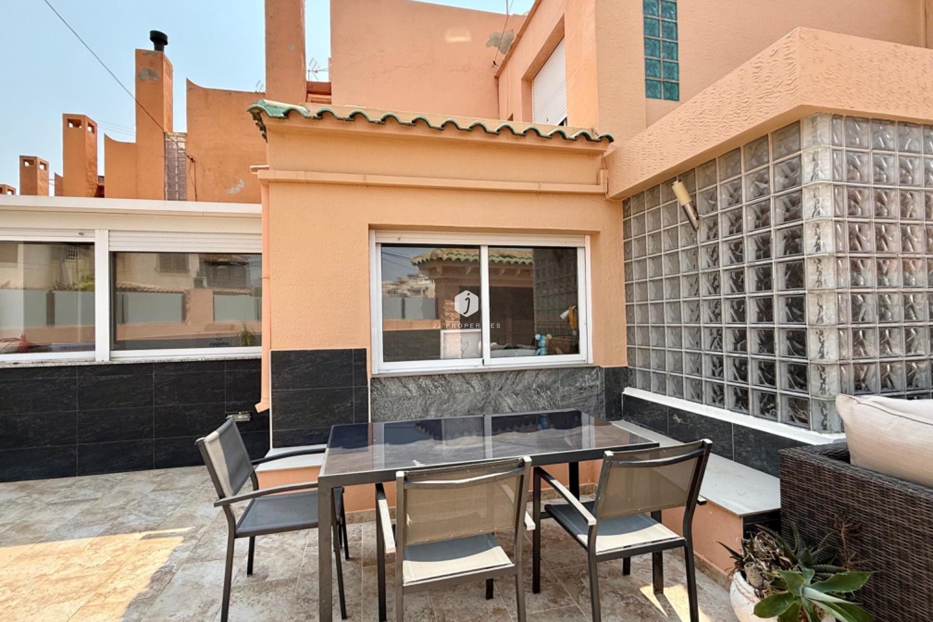 Tweedehands - Villa -
Torrevieja - Los Frutales