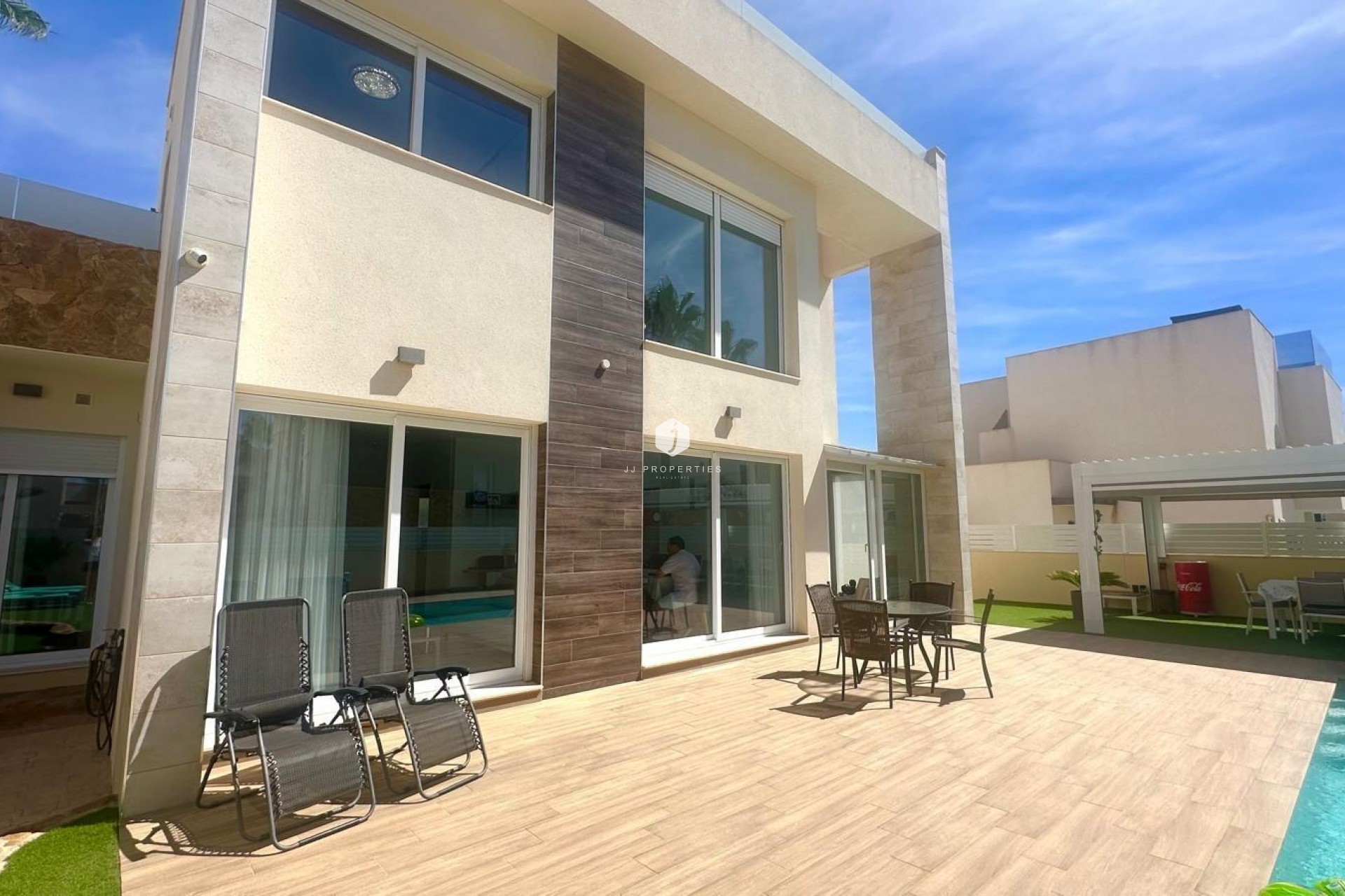 Tweedehands - Villa -
Torrevieja - Miramar - Torre Del Moro