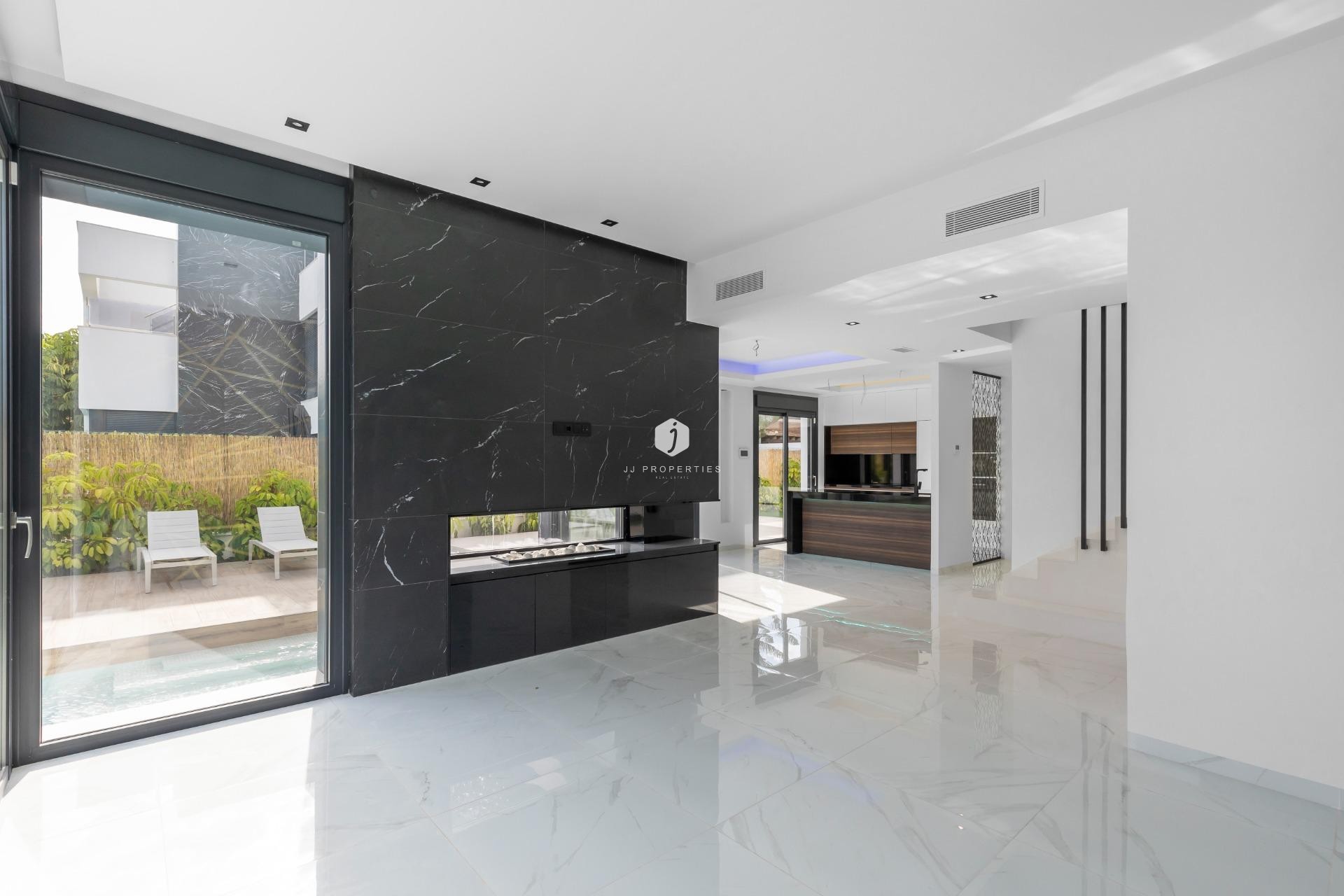 Tweedehands - Villa -
Torrevieja - Torreta Florida