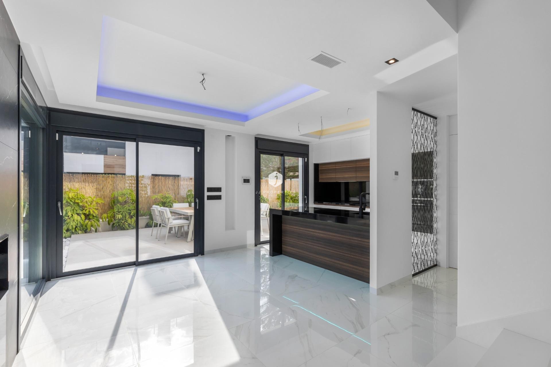 Tweedehands - Villa -
Torrevieja - Torreta Florida