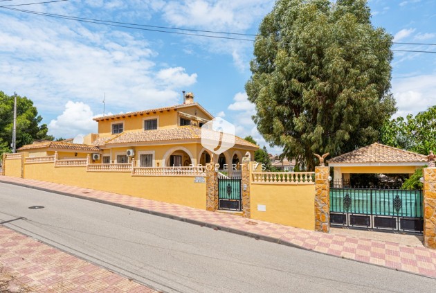 Villa - Aus zweiter Hand -
            Jacarilla - C-49626