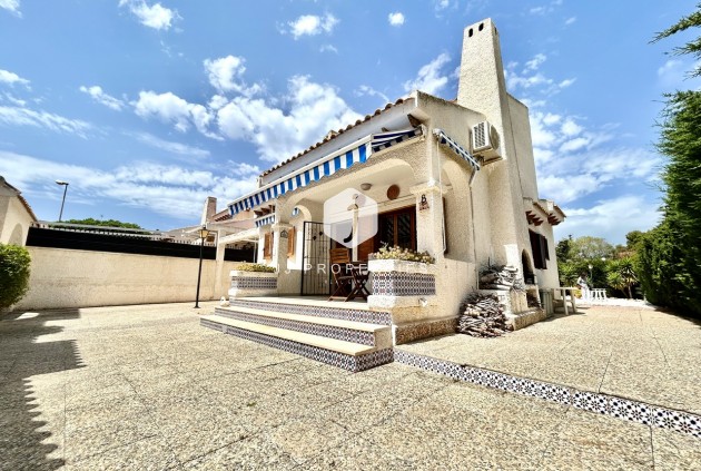 Villa - Aus zweiter Hand - La Zenia -
                Costa Blanca