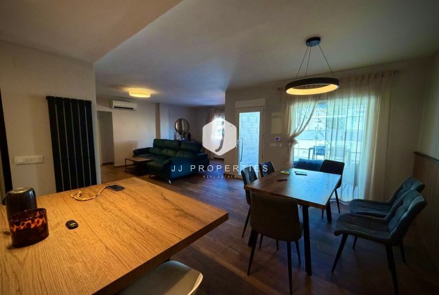 Villa - Aus zweiter Hand - Los Balcones -
                Barrio Los Balcones - Los Altos del Edén