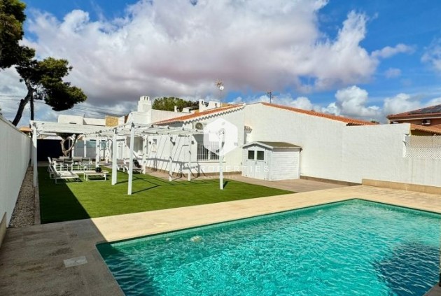 Villa - Aus zweiter Hand - Torrevieja -
                Costa Blanca