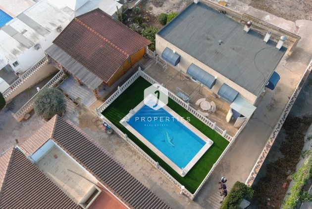 Villa - D'occasion - Albatera -
                Inland