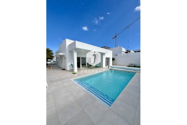 Villa - D'occasion - Benijofar -
                Costa Blanca