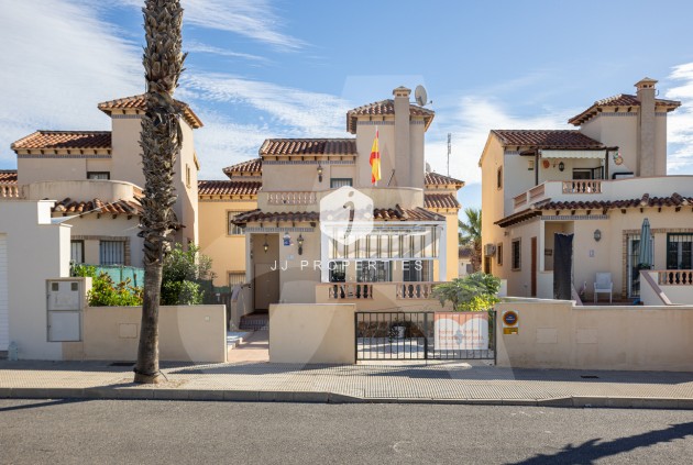 Villa - D'occasion -
            Guardamar del Segura - C-39346