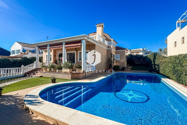 Villa - D'occasion - La Mata -
                Costa Blanca