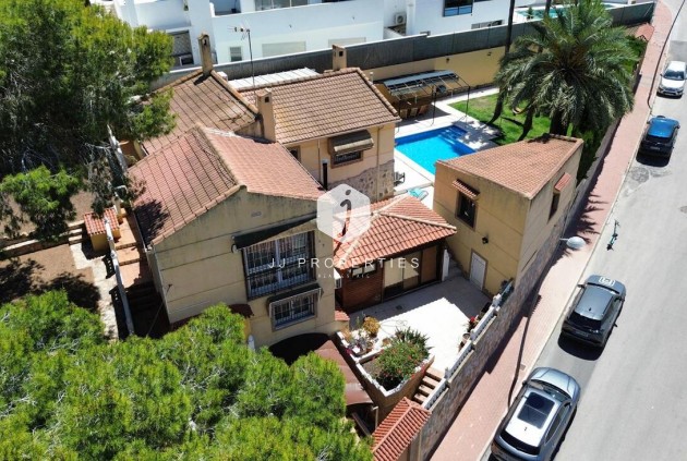 Villa - D'occasion - Los Balcones -
                Costa Blanca