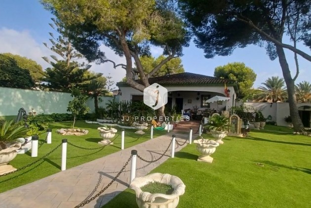 Villa - D'occasion - Orihuela Costa -
                Costa Blanca