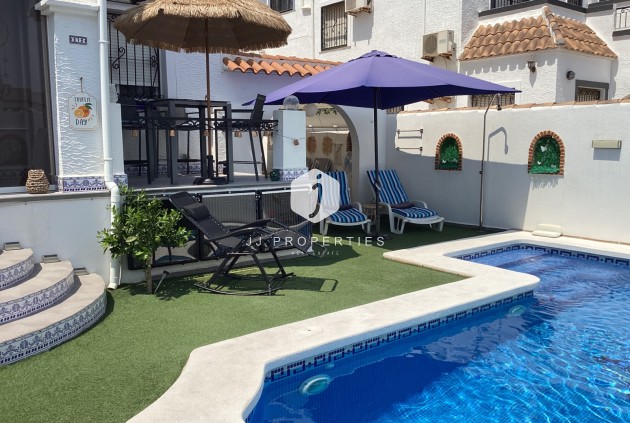 Villa - D'occasion - Orihuela Costa -
                Costa Blanca