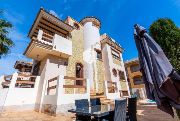 Villa - D'occasion - Orihuela Costa -
                Costa Blanca