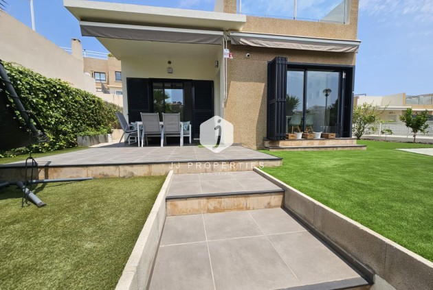 Villa - D'occasion - Orihuela Costa -
                La Regia