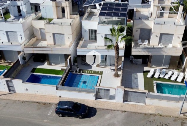 Villa - D'occasion - Orihuela Costa -
                Lomas De Cabo Roig-los Dolses