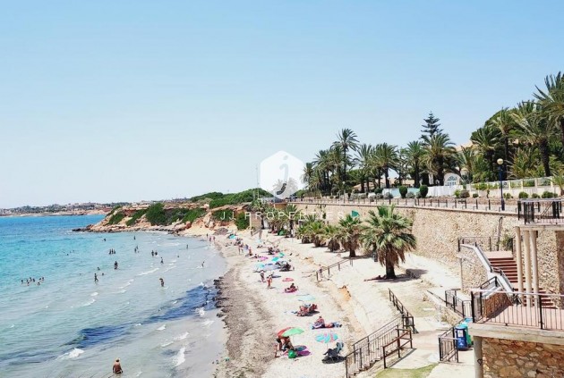 Villa - D'occasion - Orihuela Costa -
                Punta Prima