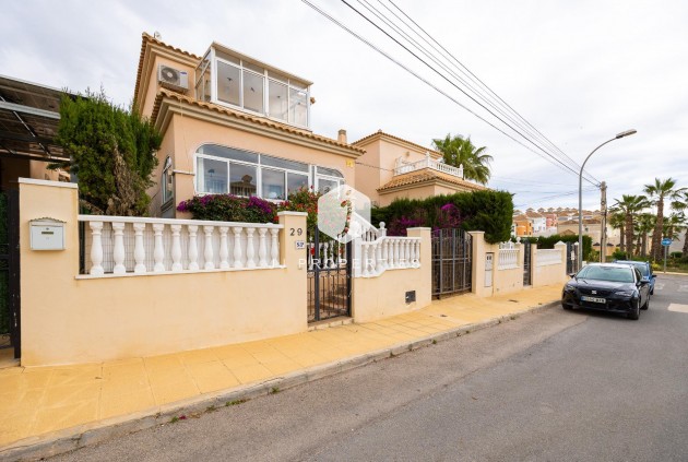 Villa - D'occasion - Orihuela Costa -
                Villamartín-las Filipinas