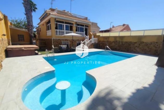 Villa - D'occasion - Torrevieja -
                aguas nuevas