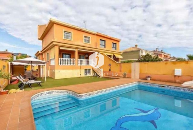 Villa - D'occasion - Torrevieja -
                aguas nuevas
