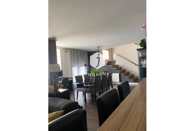 Villa - D'occasion - Torrevieja -
                Centro - Muelle Pesquero