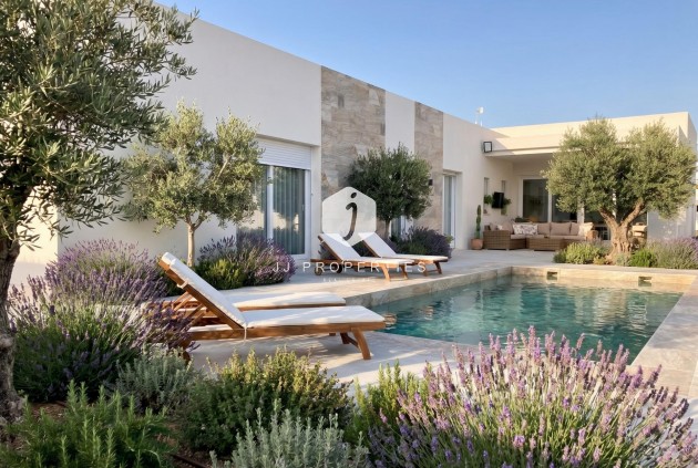 Villa - New Build - Pinoso -
                Casas Pastor