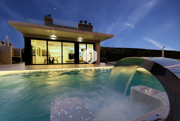 Villa - Obra nueva -
            Orihuela Costa - NB-57159