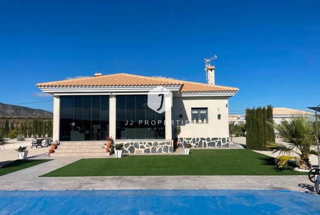 Villa - Obra nueva - Pinoso -
                Camino Del Prado