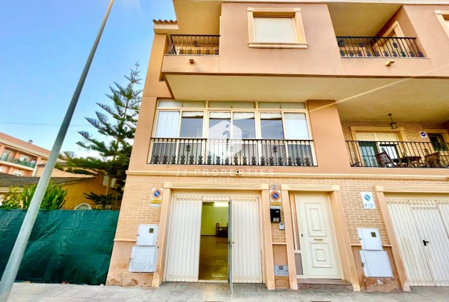 Villa - Resale - Almoradí -
                Inland